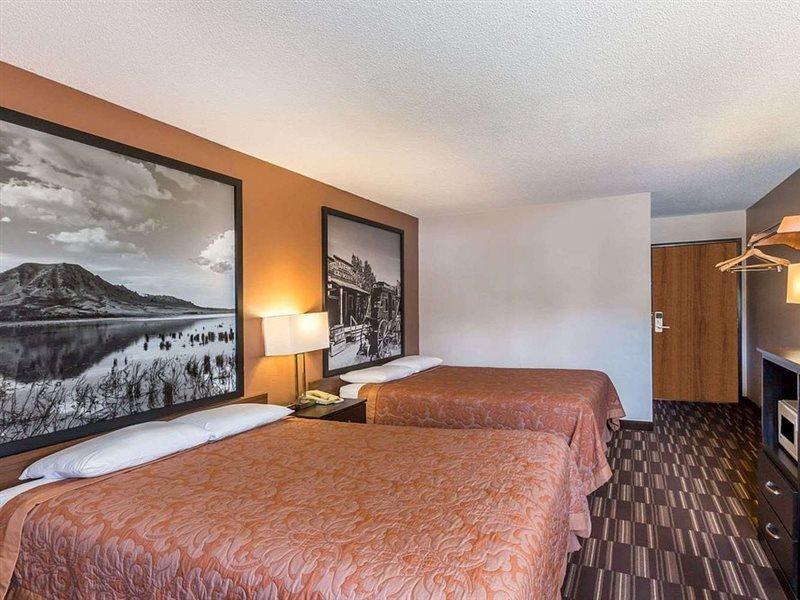 ซูเปอร์ 8 บาย วินด์แฮม เมดิสัน Hotel Madison ภายนอก รูปภาพ